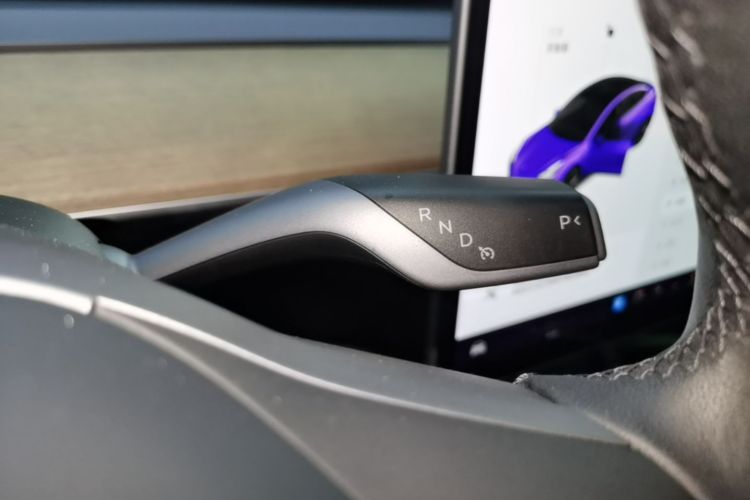 Tesla Model 3 2021 car image #14