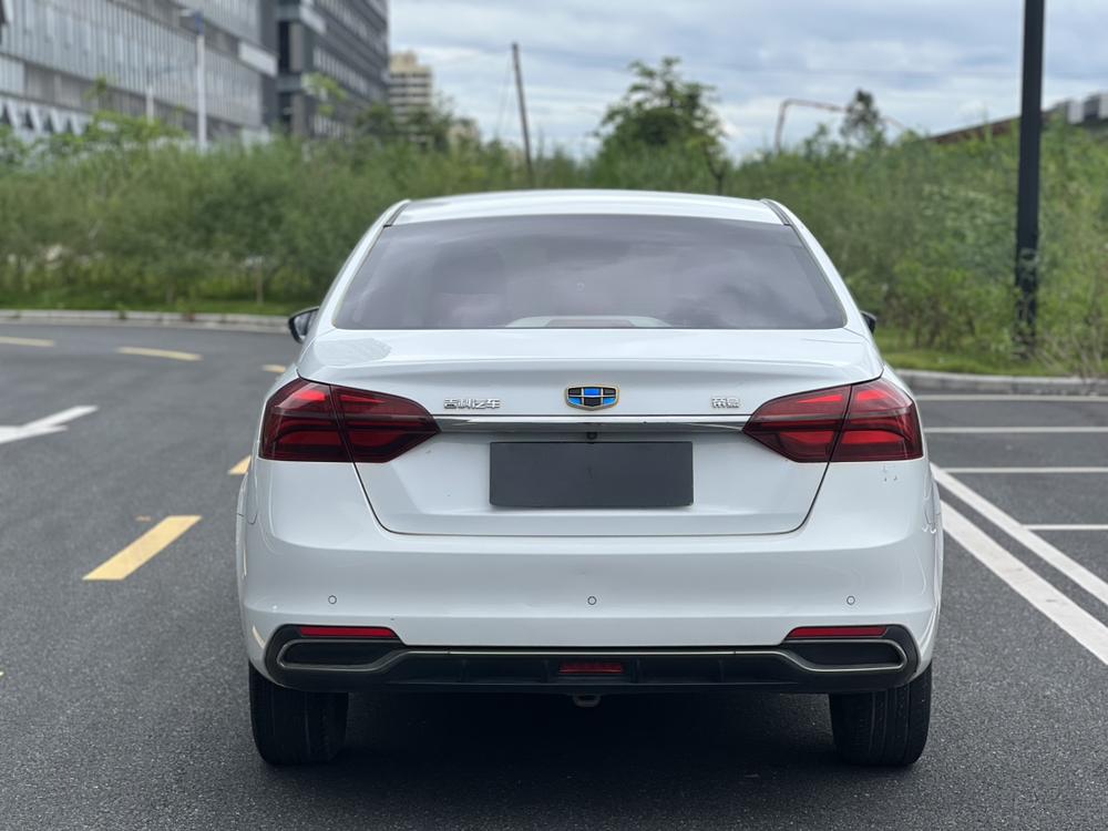GEELY Emgrand 2018 #5 GEELY Emgrand 2018 car image #5