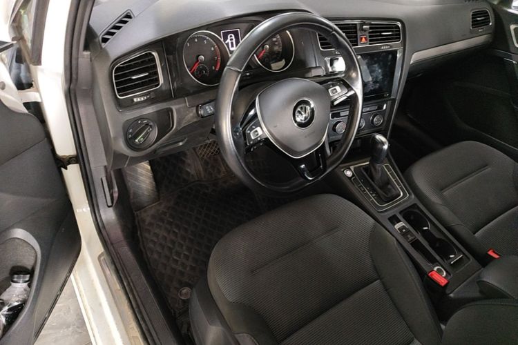 Volkswagen Golf 2020 #16 Volkswagen Golf 2020 car image #16