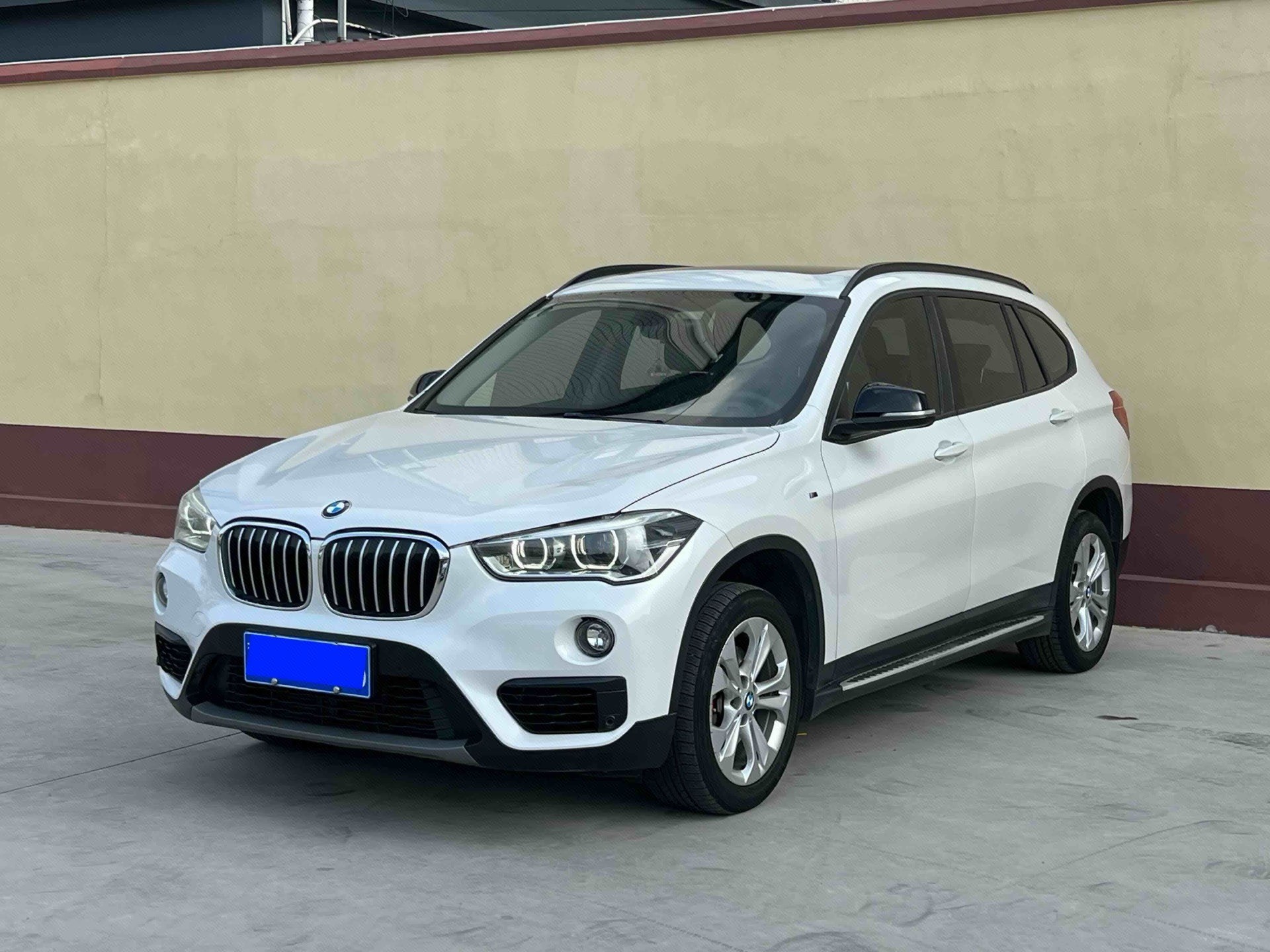 2017 2017 car image