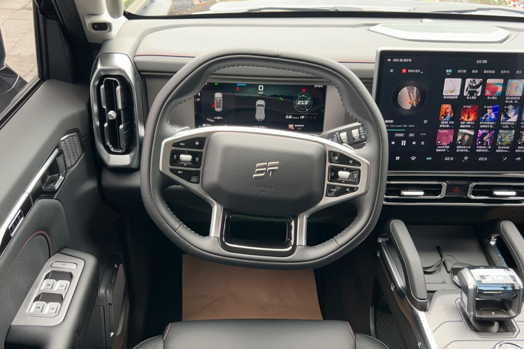 Jetour Traveller 2025 car image #14