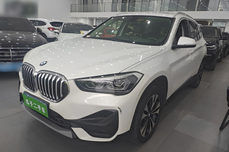BMW X1 2021 #2 BMW X1 2021 car image #2