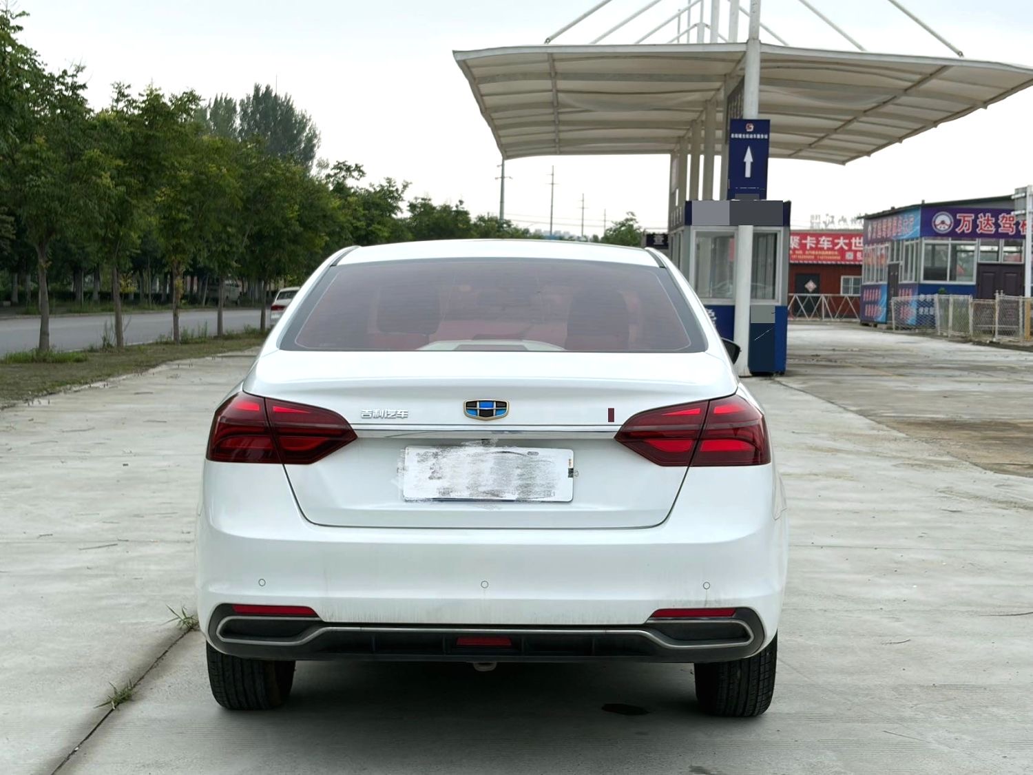 GEELY Emgrand 2018 #6 GEELY Emgrand 2018 car image #6