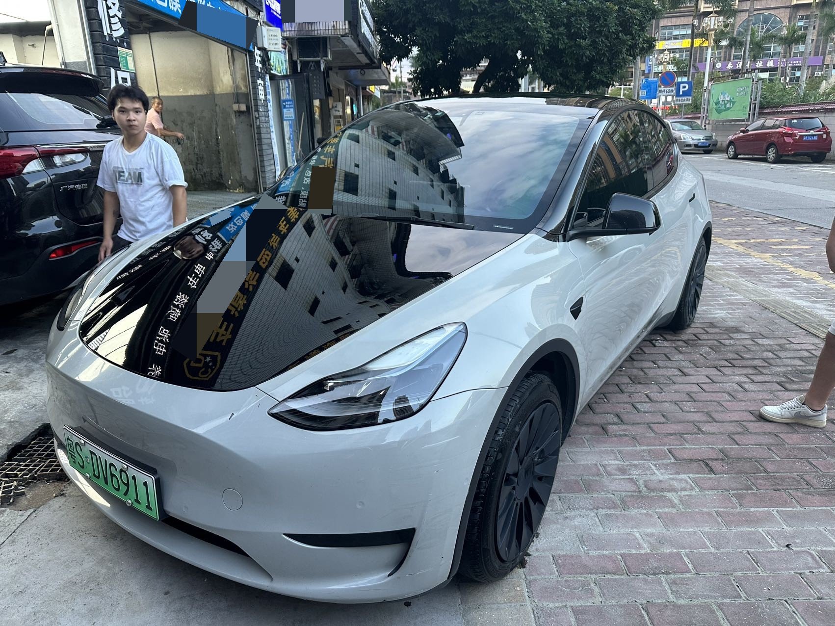 Tesla Model Y 2022 car image 
