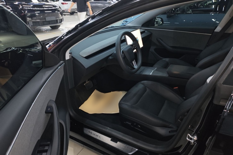 Tesla Model 3 2023 #12 Tesla Model 3 2023 car image #12