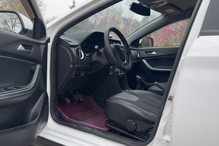 Chery Tiggo 3x 2019 car image #11