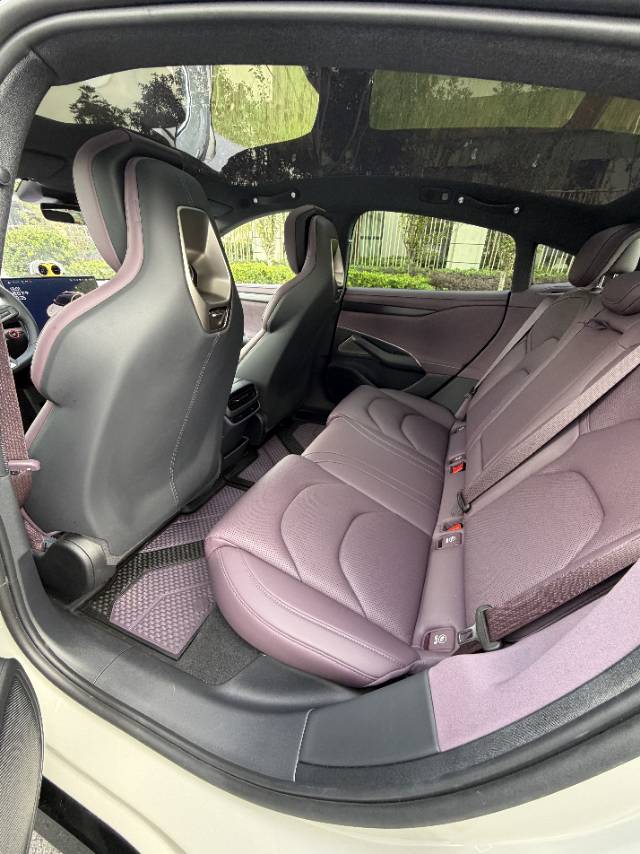 MI SU7 2025 car image #12