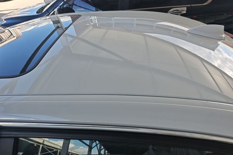 BMW 3 Series 2017 car image #25