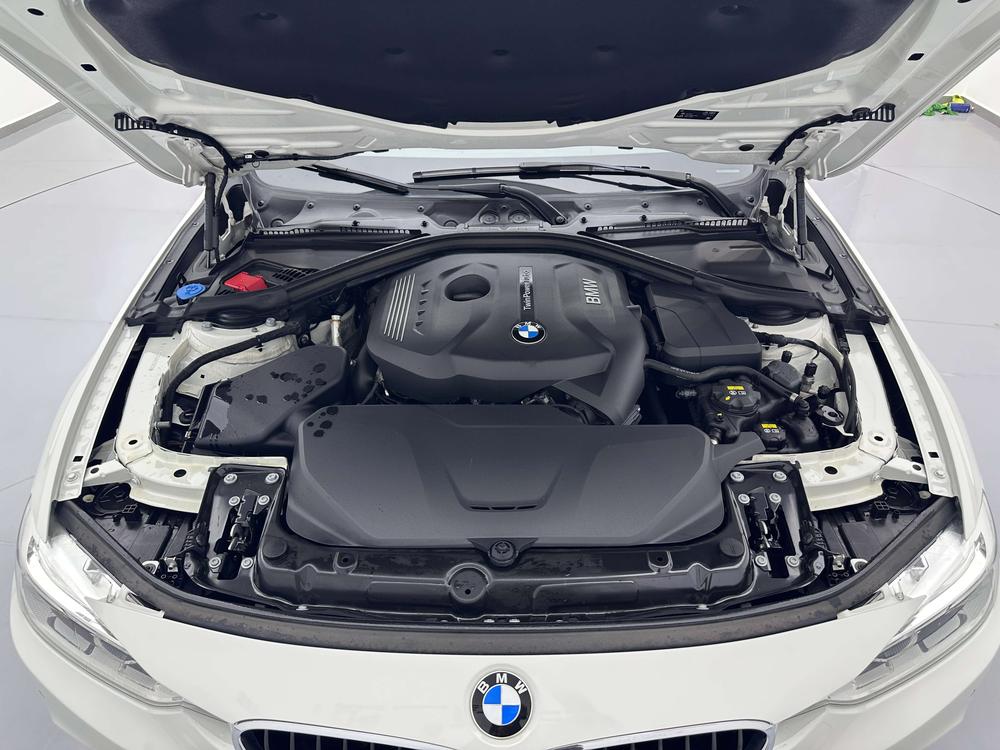 BMW 3 Series 2017 car image #8