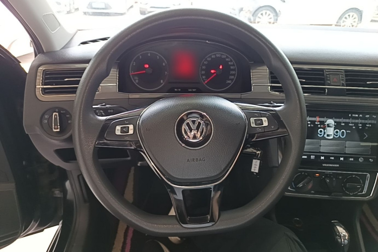 Volkswagen Santana 2018 image de voiture #11