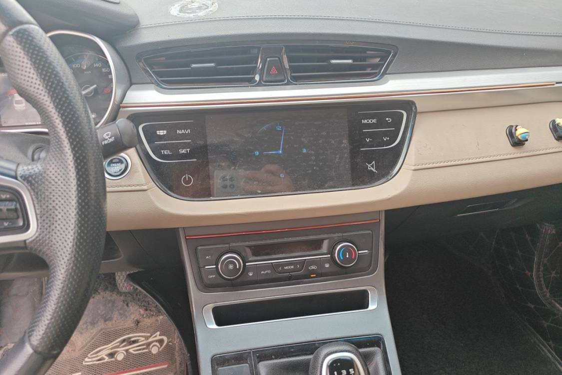 GEELY Emgrand 2018 car image #26