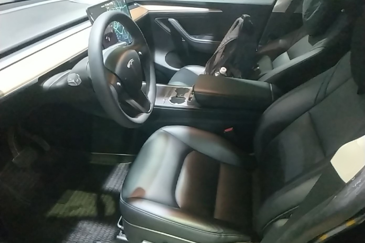 Tesla Model Y 2021 #15 Tesla Model Y 2021 car image #15