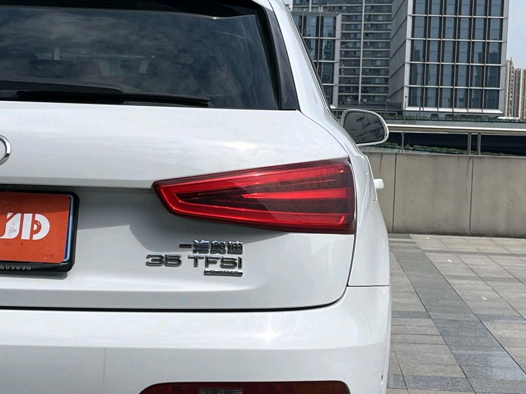 Audi Q3 2016 #9 Audi Q3 2016 car image #9