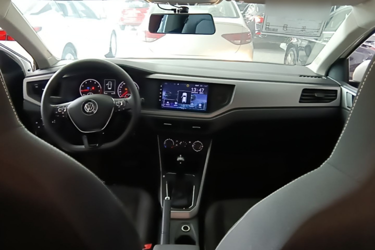 Volkswagen Polo 2019 #10 Volkswagen Polo 2019 car image #10