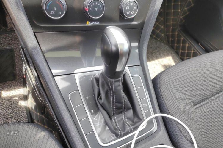 Volkswagen Golf 2017 #16 Volkswagen Golf 2017 car image #16
