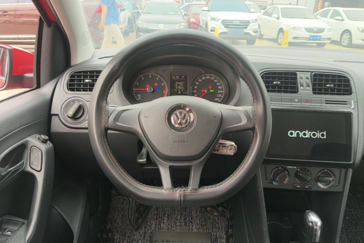 Volkswagen Polo 2017 #11 Volkswagen Polo 2017 car image #11