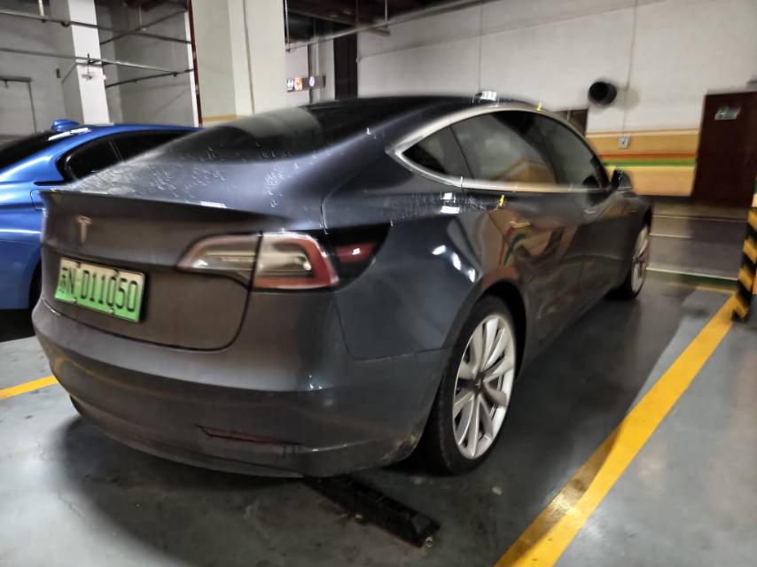 Tesla Model 3 2020 car image #4