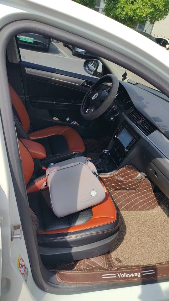 Volkswagen Bora 2015 car image #4