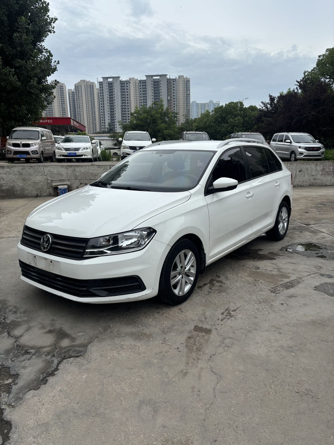 Volkswagen Santana 2018 car image 