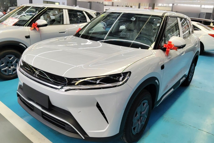 BYD YuanUP 2026 car image #2