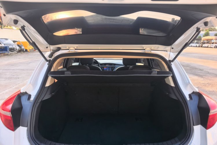 GEELY Emgrand GS 2018 car image #24