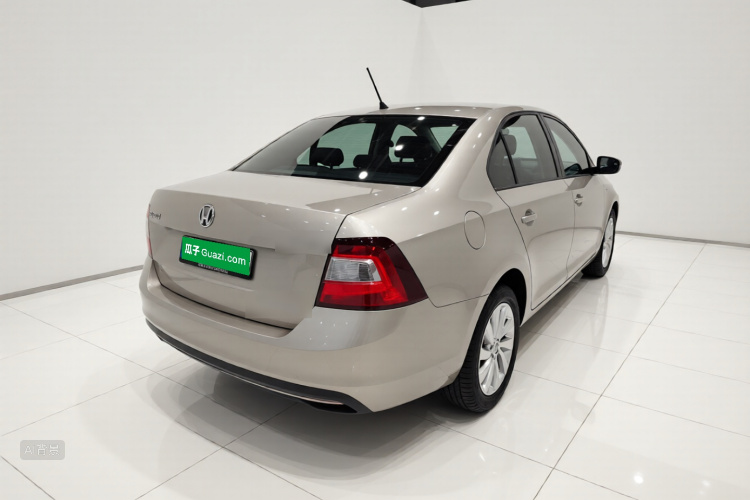 Skoda Rapid 2018 #7 Skoda Rapid 2018 image de voiture #7