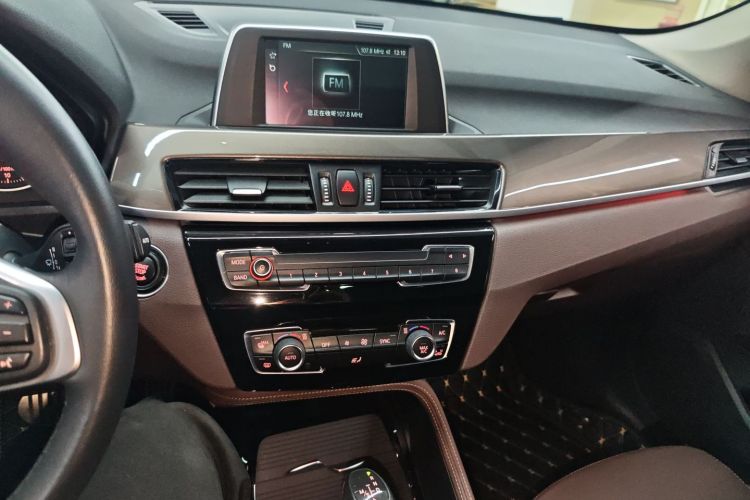 BMW X1 2018 #17 BMW X1 2018 car image #17