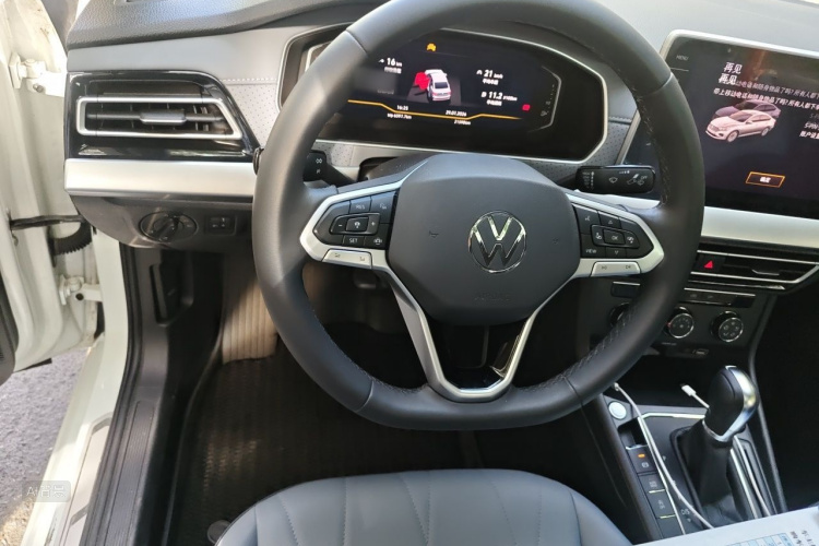 Volkswagen Lavida 2024 car image #12