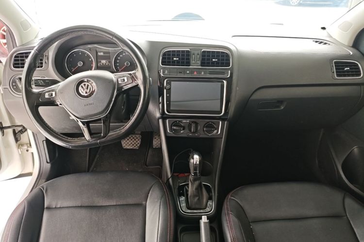 Volkswagen Polo 2019 car image #10