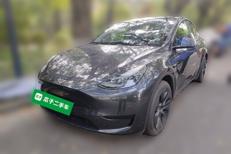 Tesla Model Y 2024 #2 Tesla Model Y 2024 immagine di auto #2