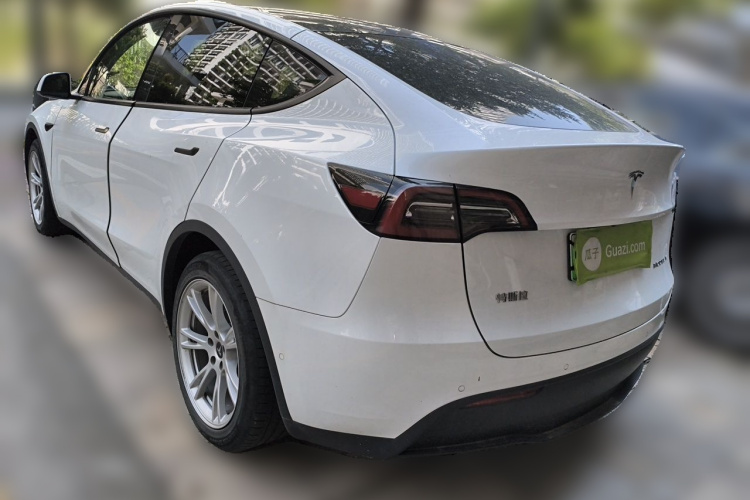 Tesla Model Y 2021 #5 Tesla Model Y 2021 car image #5