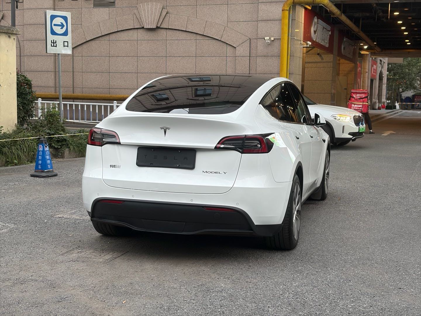 Tesla Model Y 2022 imagem de carro #7