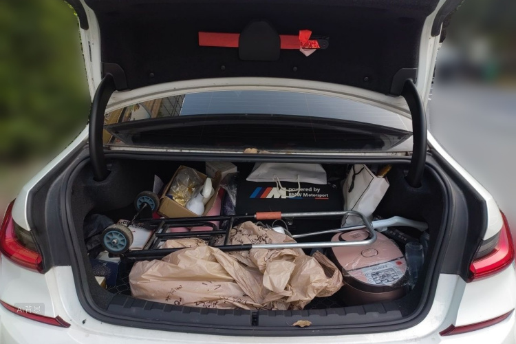 BMW 3 Series 2020 imagen de coche #21