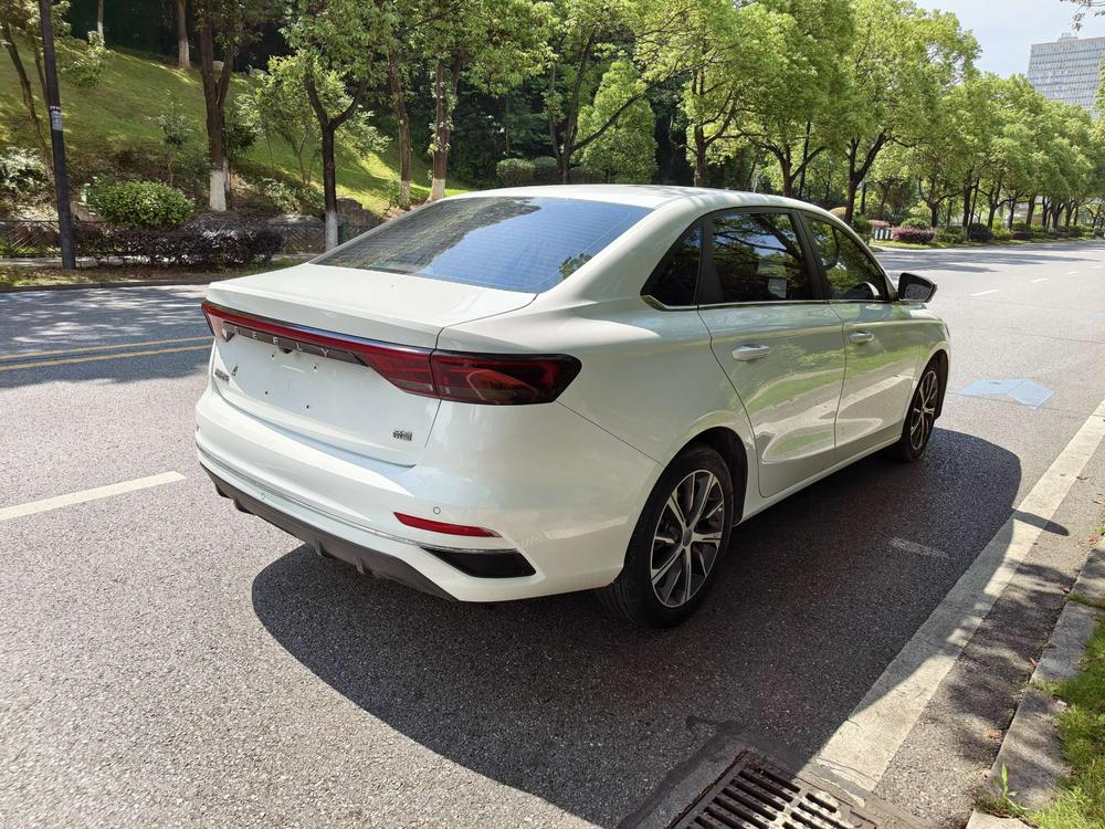 GEELY Emgrand 2021 car image #6