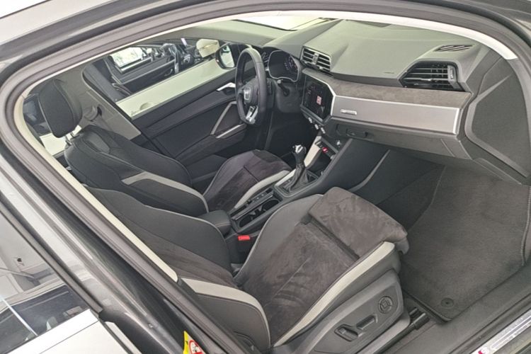 Audi Q3 2019 #24 Audi Q3 2019 car image #24