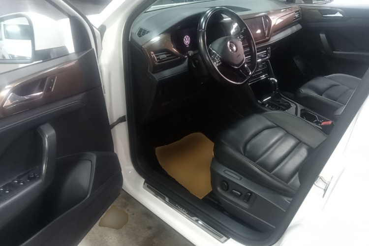 Volkswagen Tharu 2023 imagem de carro #16