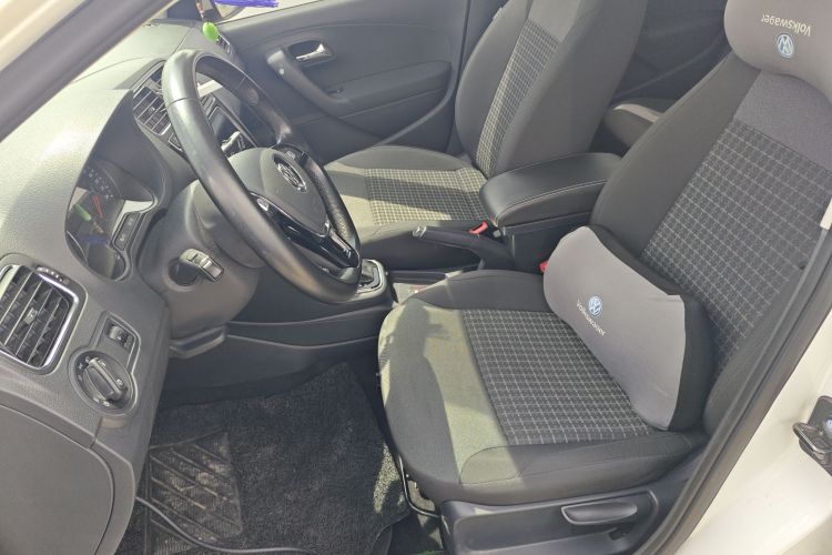 Volkswagen Polo 2018 صورة سيارة #19