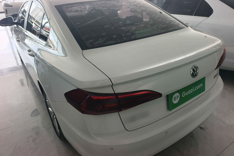 Volkswagen Bora 2019 #6 Volkswagen Bora 2019 car image #6