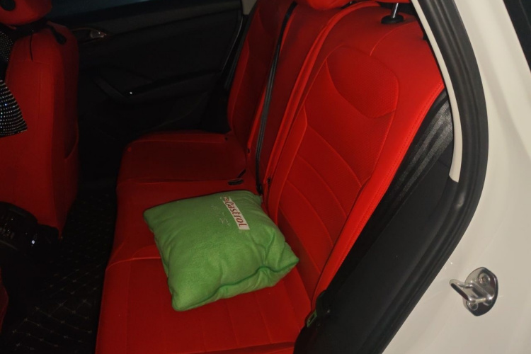 Volkswagen Tharu 2021 car image #10