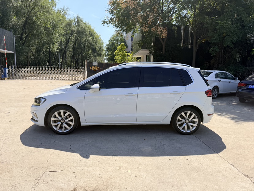 2019 #2 2019 car image #2