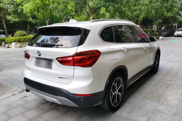 BMW X1 2019 #6 BMW X1 2019 car image #6