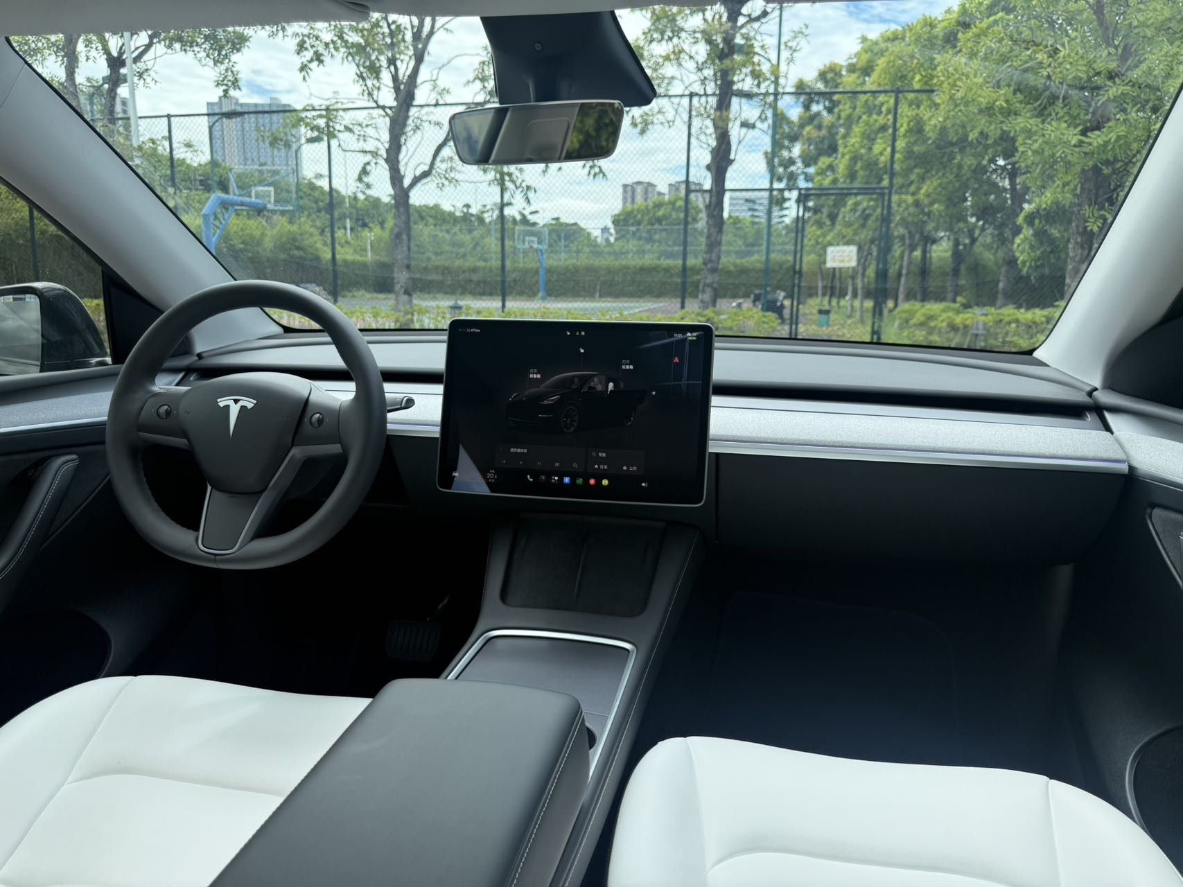 Tesla Model Y 2024 #6 Tesla Model Y 2024 car image #6