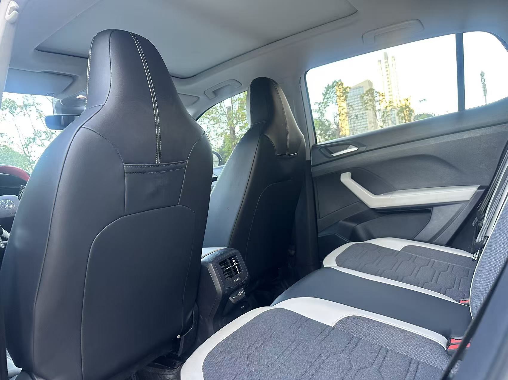 Volkswagen Tharu 2025 #4 Volkswagen Tharu 2025 صورة سيارة #4
