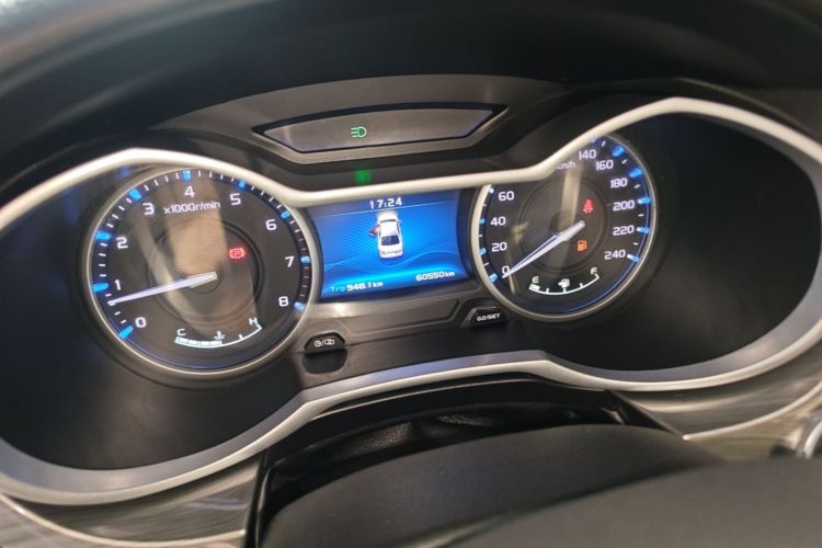 GEELY Emgrand 2017 car image #12