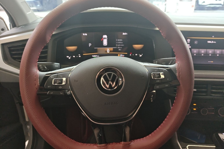 Volkswagen Polo 2024 immagine di auto #11