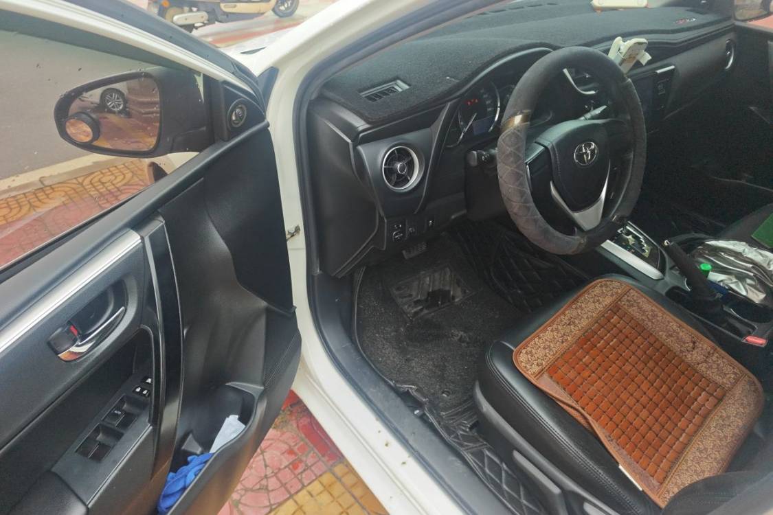Toyota Corolla 2017 #23 Toyota Corolla 2017 car image #23