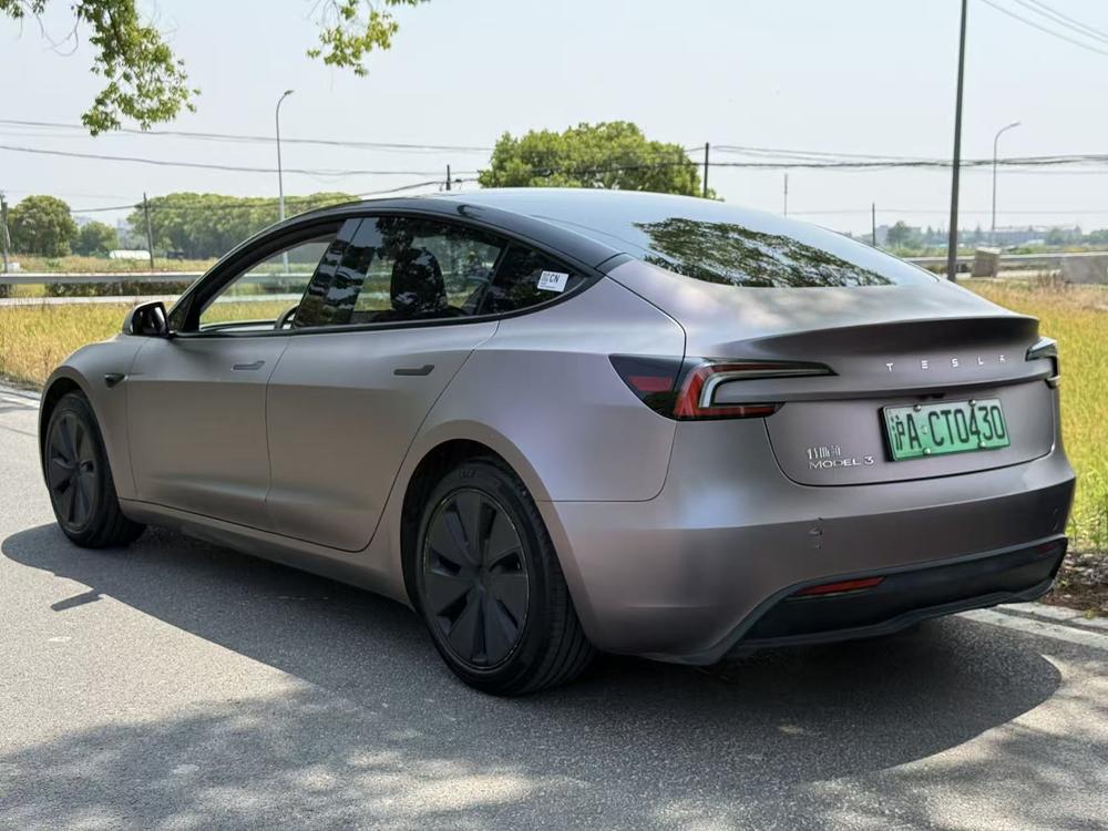 Tesla Model 3 2023 car image #4
