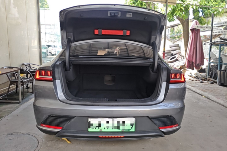BYD Han 2022 #19 BYD Han 2022 car image #19