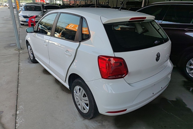 Volkswagen Polo 2018 car image #5