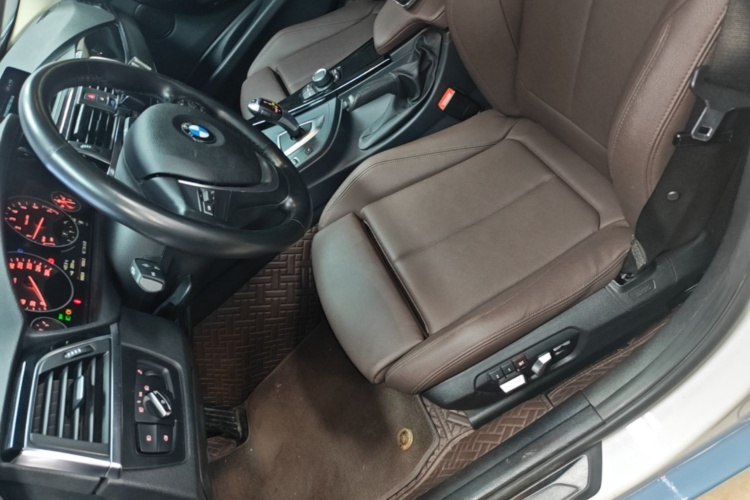 BMW 3 Series 2017 #15 BMW 3 Series 2017 car image #15
